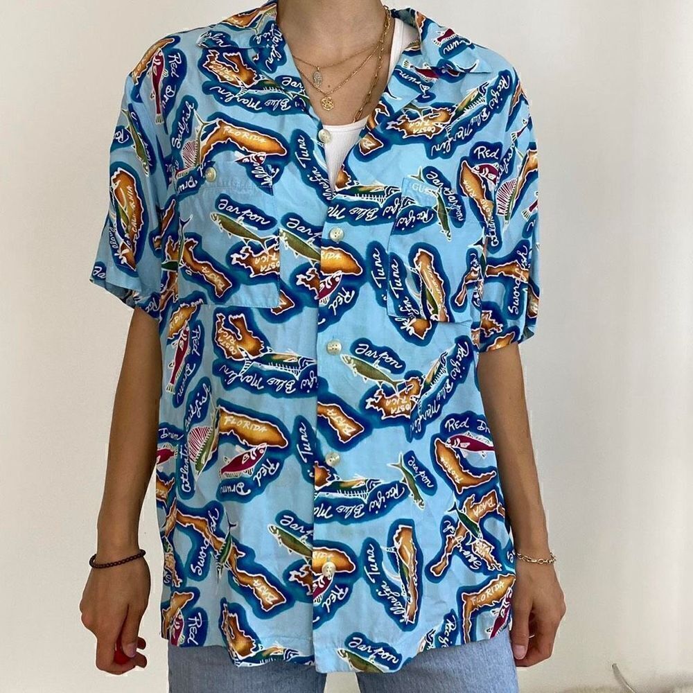 Guess Men’s Best Places To Fish Button Down Shirt Sz XL Blue Vacation Vintage